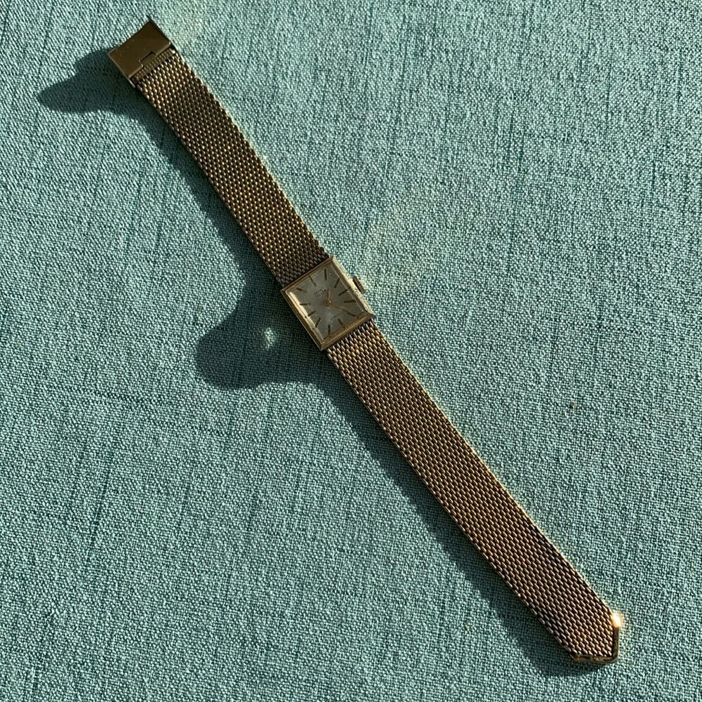 VTG Bonwit Teller Watch 😄